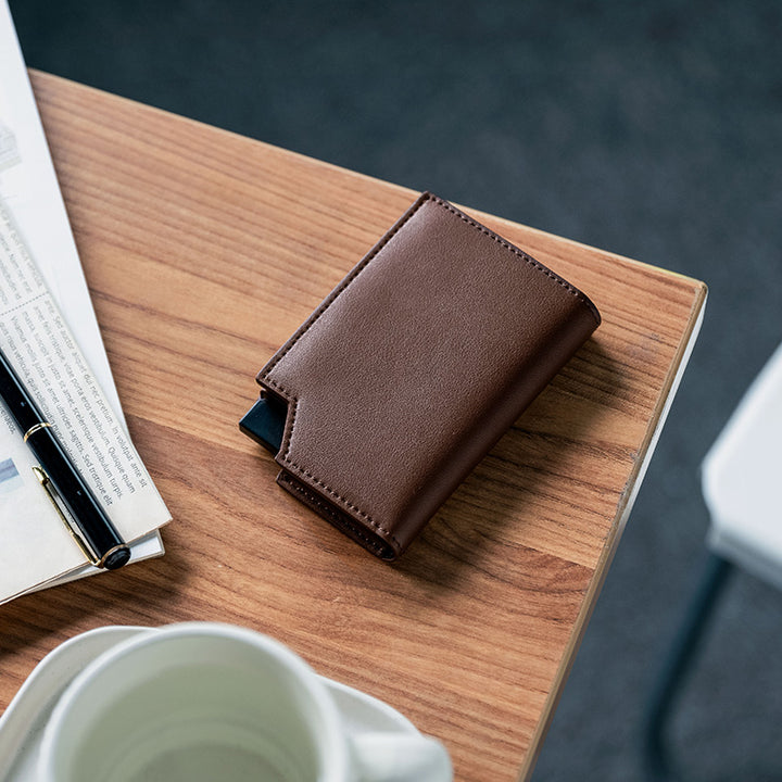 TVC502 - Patented Pop Up Card Holder with Banknote Compartment